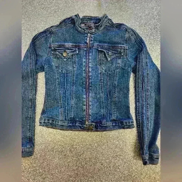 DENVER HAYES LIGHT WASH  DENIM JEAN JACKET SIZE SMALL - Picture 1 of 7